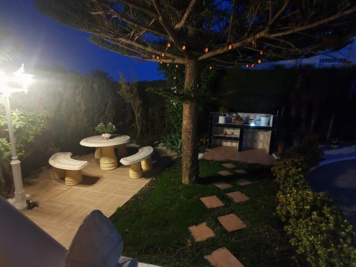 Quaint Ground Floor Apartment With Pool Lb1 Torrevieja Bagian luar foto