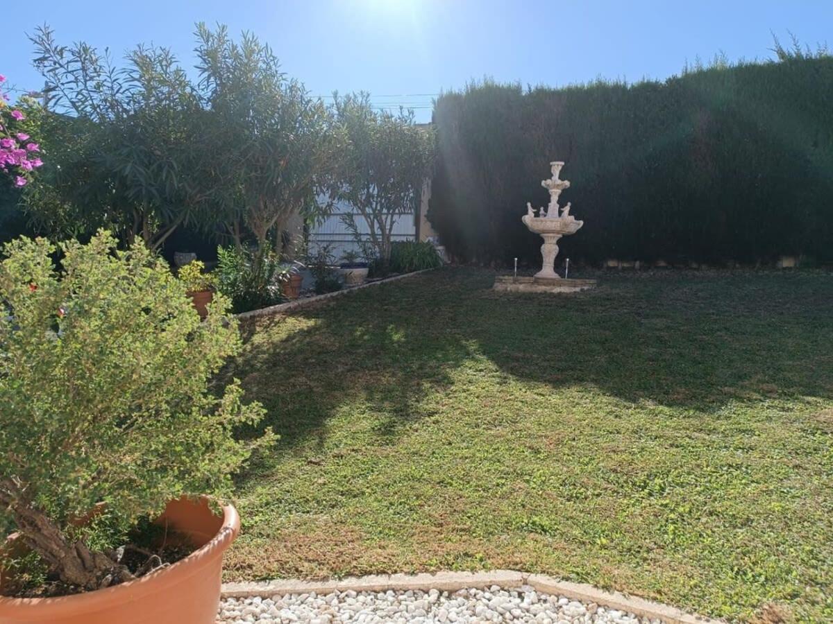 Quaint Ground Floor Apartment With Pool Lb1 Torrevieja Bagian luar foto